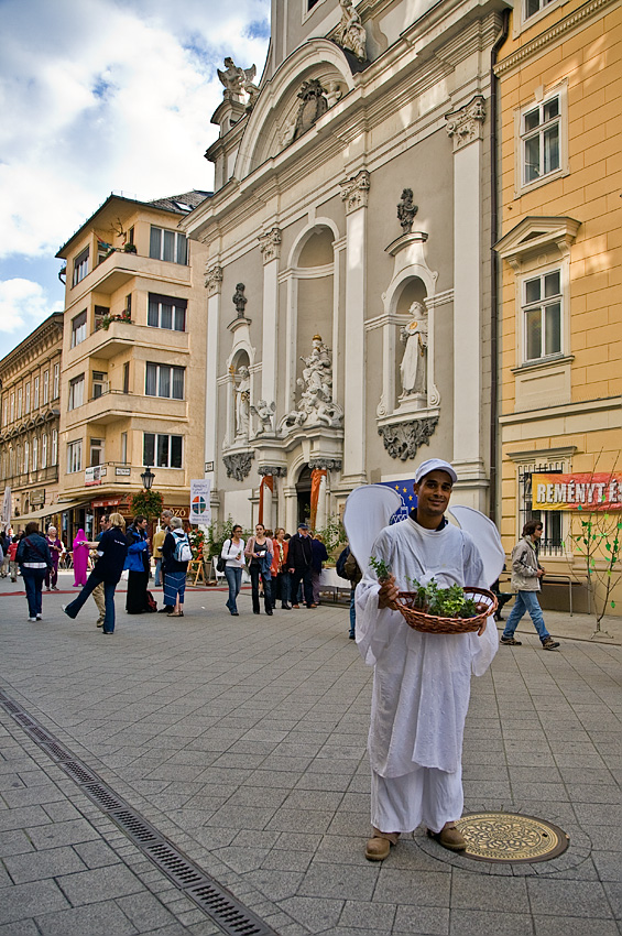 Angel, Budapest